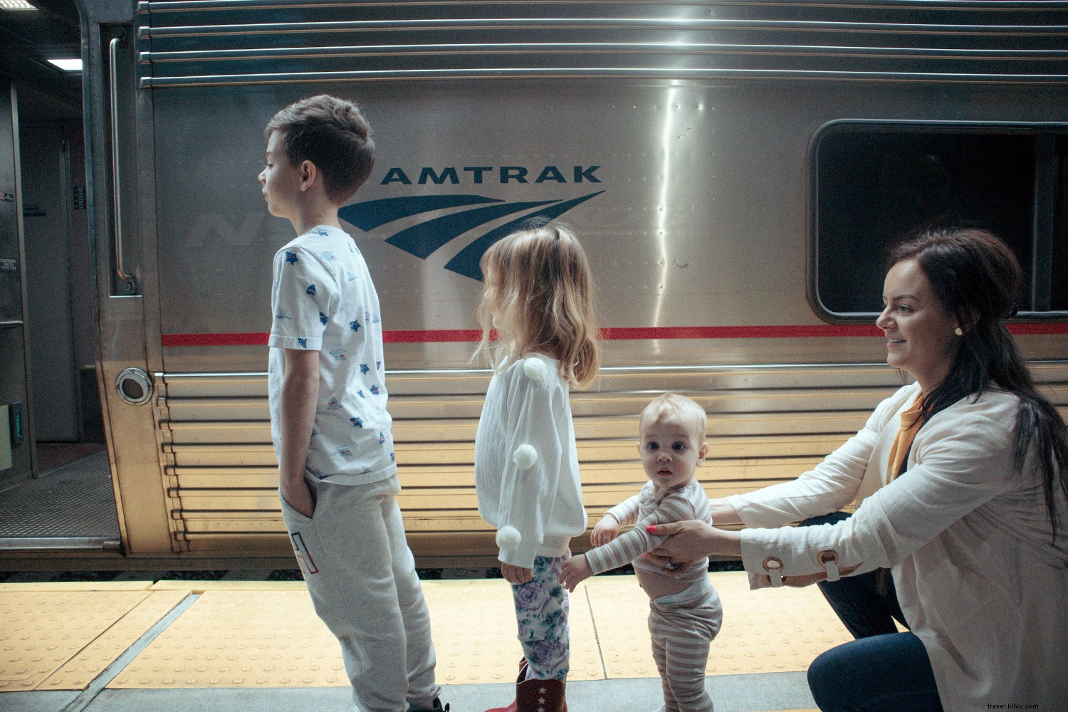 Repensar el viaje a caballo:tomar el tren automático con niños 